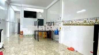 Cho thuê nhà 3pn có nội thất gần chợ Tầm Vu