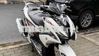 YAMAHA NVX 2017 TRẮNG ĐEN