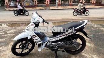 Yamaha Sirius Fi màu Trắng