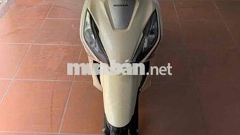 Honda Vision 2024 Cổ điển màu Kem