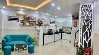 Cho thuê nhà nguyên căn cư xa PĐL, 4,2 x8m, 2 lầu, 2pn/2wc, giá 14tr