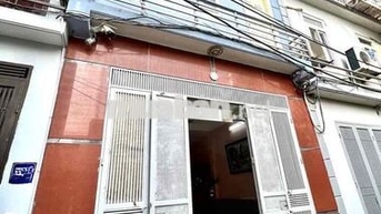 BÁN NHÀ CỔ NHUẾ 2  – NHÀ 30M², 3 TẦNG + TUM – GIÁ CHÀO 1,89 TỶ!