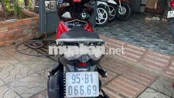 Honda Air Blade Đỏ đen