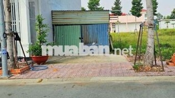 Chính chủ cần bán gấp. 880trieu/100m2 gần chợ bến cát bình dương