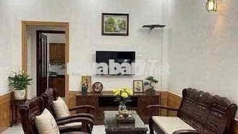 Cho thuê nhà phố Nguyễn Khoái 50m2 x3T giá 8 triệu/1th điện nước giá d