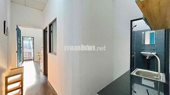 CHO THUÊ CHDV 2 PHÒNG NGỦ - BAN CÔNG FULL NỘI THẤT RỘNG 50m2 ngay BT