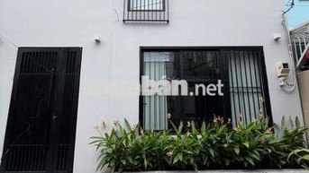 HEM XE HOI 3TẦNG MỚI TOANH. P. LINH TÂY cũ. 7.8 tỷ. SHR.  hoàn công