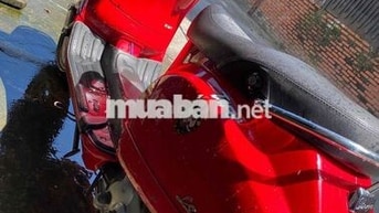 Piaggio Vespa LX 125 màu Đỏ
