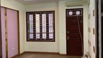 Cho thuê văn phòng tầng 4+ 5 nhà ngõ 151a Thái Hà, 50m2x 2 tầng