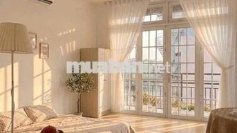 STUDIO BAN CÔNG TÁCH BẾP SIÊU RỘNG NGAY SÁT Q4 Q1 KCX TÂN THUẬN