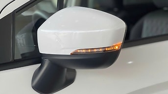 Xe mới mua tháng 07/2026. Hiện đang ký HD cho Cty thuê dài hạn