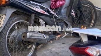 Xe máy điện Yamaha Taurus màu Đen