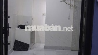Cho thuê nhà nguyên căn hẻm 54 Trần Quang Khải