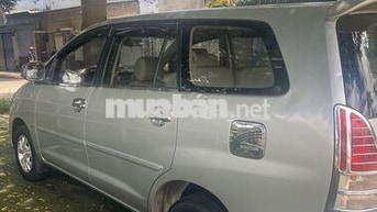 Toyota Innova 2010 G 7 chỗ màu Bạc (Đồng máy zin)