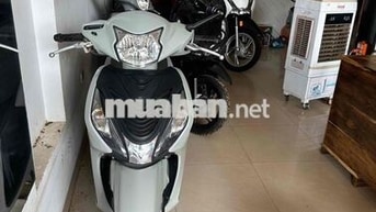 Honda Vision sporty màu xám xi măng