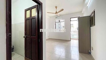 STUDIO BAN CÔNG RIÊNG, CỬA SỔ TRỜI SIÊU RỘNG GẦN ĐẦM SEN, VĂN HIẾN