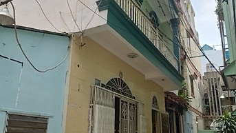 Nhà 3 tầng yên tĩnh gần chợ Phú Nhuận, trường các cấp: dọn vào ở ngay