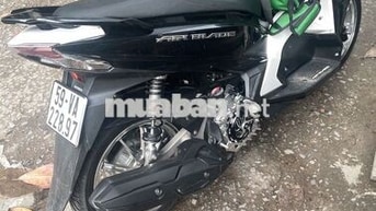 Honda Air Blade trắng đen