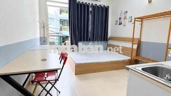 STUDIO BAN CÔNG SIÊU RỘNG NGAY CHỢ BÀ CHIỂU