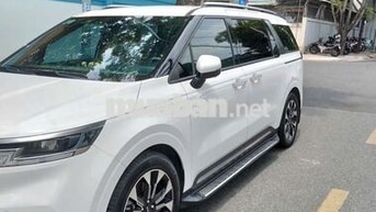 Kia Carnival 7 chỗ Xăng Tự động Trắng
