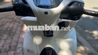 Honda SH 125 2025 màu trắng