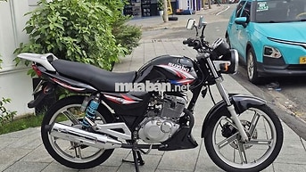 Suzuki EN150 2013 màu đen