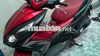 Honda Air Blade 125cc màu đỏ đen
