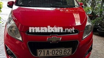Chevrolet Spark LT Số sàn 5 chỗ Đỏ