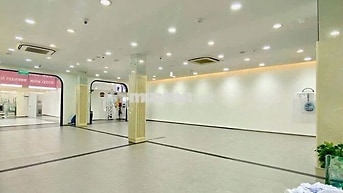 Cho thu.ê nhà 3 tầng mặt tiền đường Đống Đa -  Ngang 10m