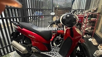 Honda SH 150i màu đỏ