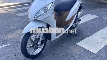 Honda Vision màu trắng