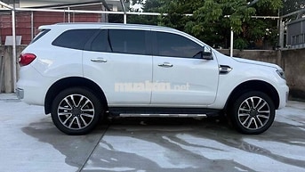 Ford Everest 2022 Titanium