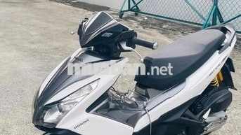 Air Blade màu trắng xám chính chủ