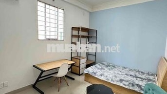 STUDIO CỬA SỔ THOÁNG, FULL NỘI THẤT, THANG MÁY - KHU SÂN BAY, HVT