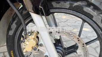 Suzuki Satria màu Xanh đen cam