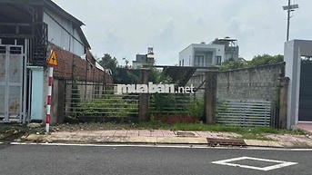 chính chủ bán gấp miếng đất 500m2 ngay thị trấn củ chi giá 920tr