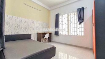 CHDV 2 PHÒNG NGỦ FULL NỘI THẤT BAN CÔNG CỬA SỔ - CẦU HOÀNG HOA THÁM