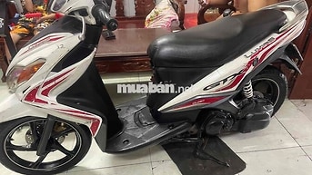 Yamaha Luvias GTX 2013 màu Trắng đỏ
