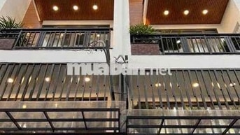 Nhà Phố Có Thang Máy Nguyễn Oanh (4x18m) 4PN Full Nội Thất 26tr