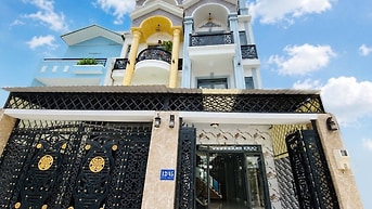 Chính chủ bán nhà 3 lầu 6 phòng ngủ,ngay chung cư thạnh lộc sh riêng