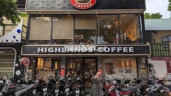 Showorr - Quán cafe 136 Nguyễn Thái Học, Q1. Dt: 8x20m, Kc: trệt 1 lầu