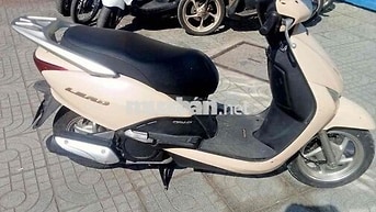 Honda Lead màu Vàng kem