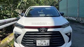 Toyota Avanza 7 chỗ số sàn 115.533 km trắng
