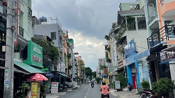 TÒA NHÀ MẶT TIỀN HÒA HẢO QUẬN 10 