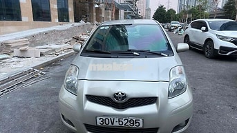 Toyota Yaris 2009 10 vạn km màu Bạc