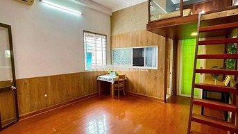 CĂN HỘ BAN CÔNG TÁCH BẾP FULL NỘI THẤT – 5,6 TRIỆU/THÁNG
