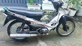 SYM Elegant xe máy số đen trắng