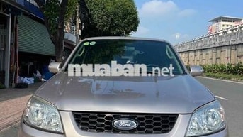 Ford Escape XLS 5 chỗ Tự động, màu hồng phấn