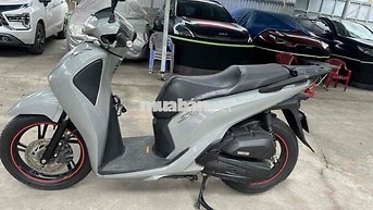 Honda SH 150 ABS màu xám đen đúng màu cà vẹt