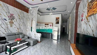 Nhà gần chợ đường xe ô tô vào thoải mái
